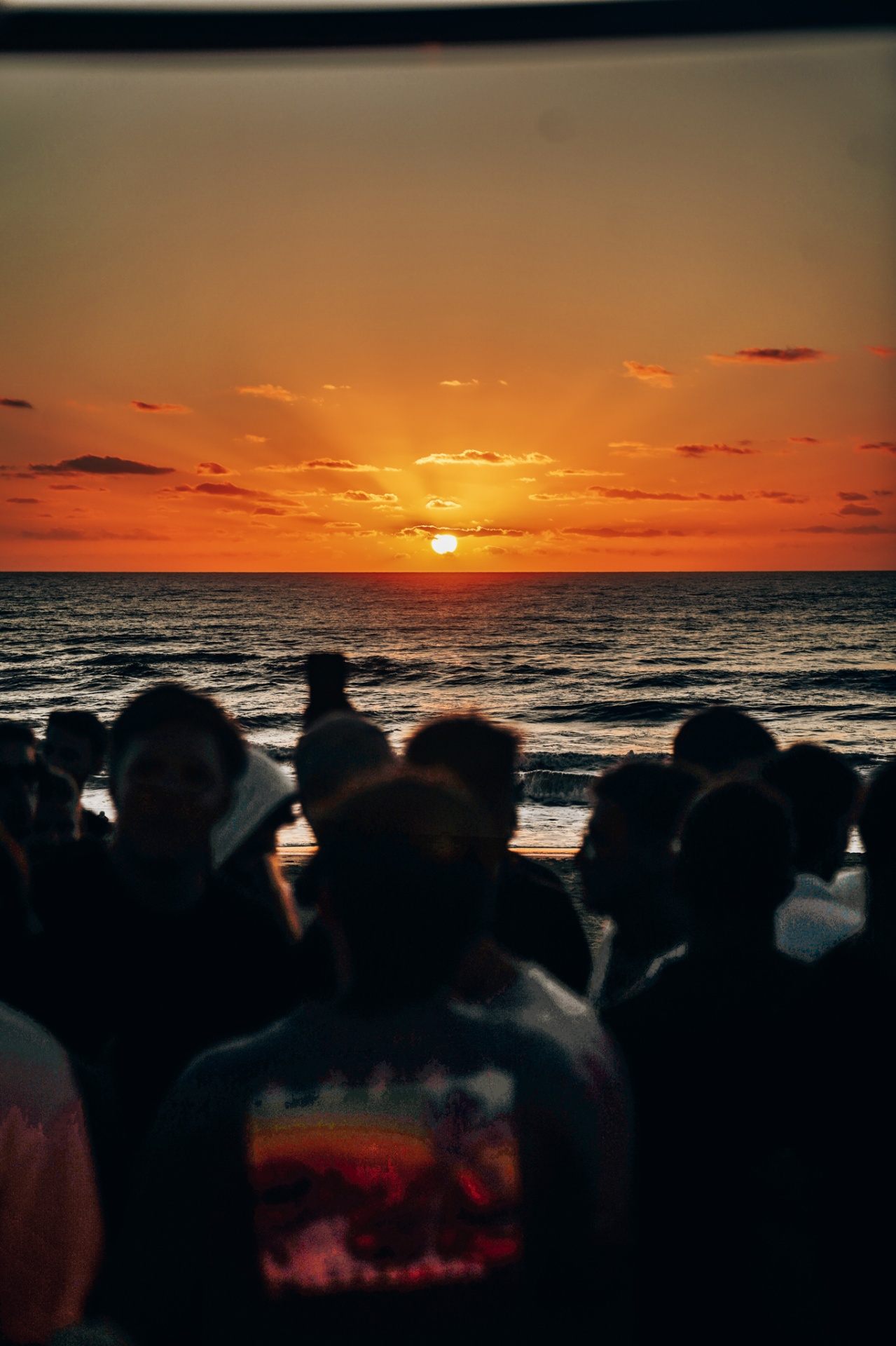 EL AMANECER MÁS LINDO DEL MUNDO — fiestas y eventos en UFO POINT